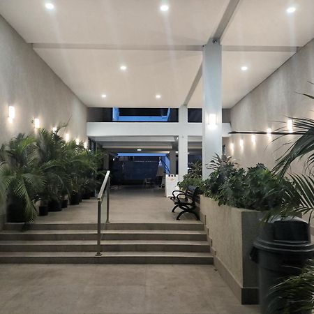 Oceanfront Condo W/ Free Parking + High Speed Wifi ネグリル エクステリア 写真