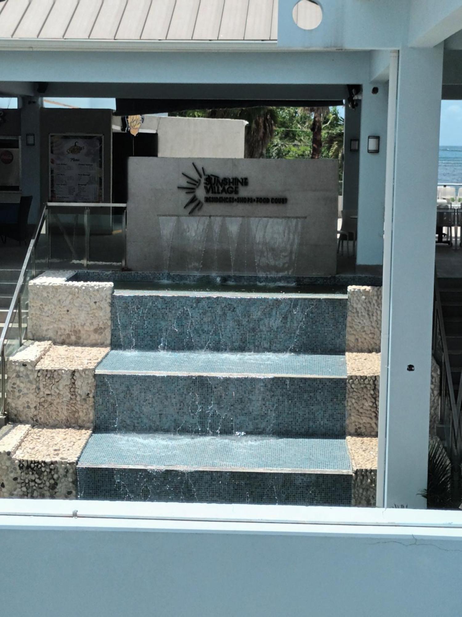 Oceanfront Condo W/ Free Parking + High Speed Wifi ネグリル エクステリア 写真